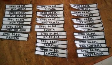 Pengiriman Emblem Nama & No. SPBU ke Denpasar tanggal 21 Nopember 2023.